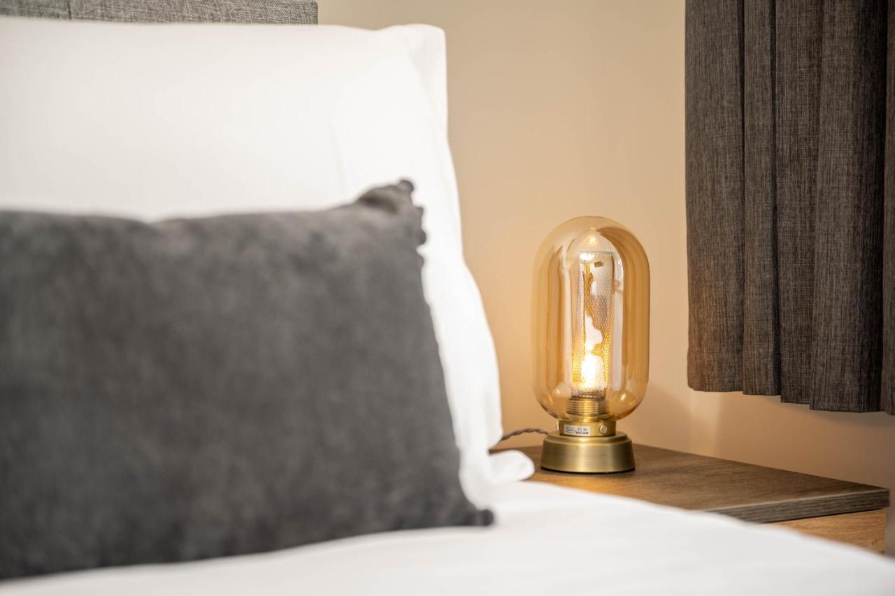 The Oaklands - Luxury Spacious 6-Bed, Near Solihull, Birmingham City, Jlr, Nec, Airport, Resorts World, Hs2 Eksteriør bilde