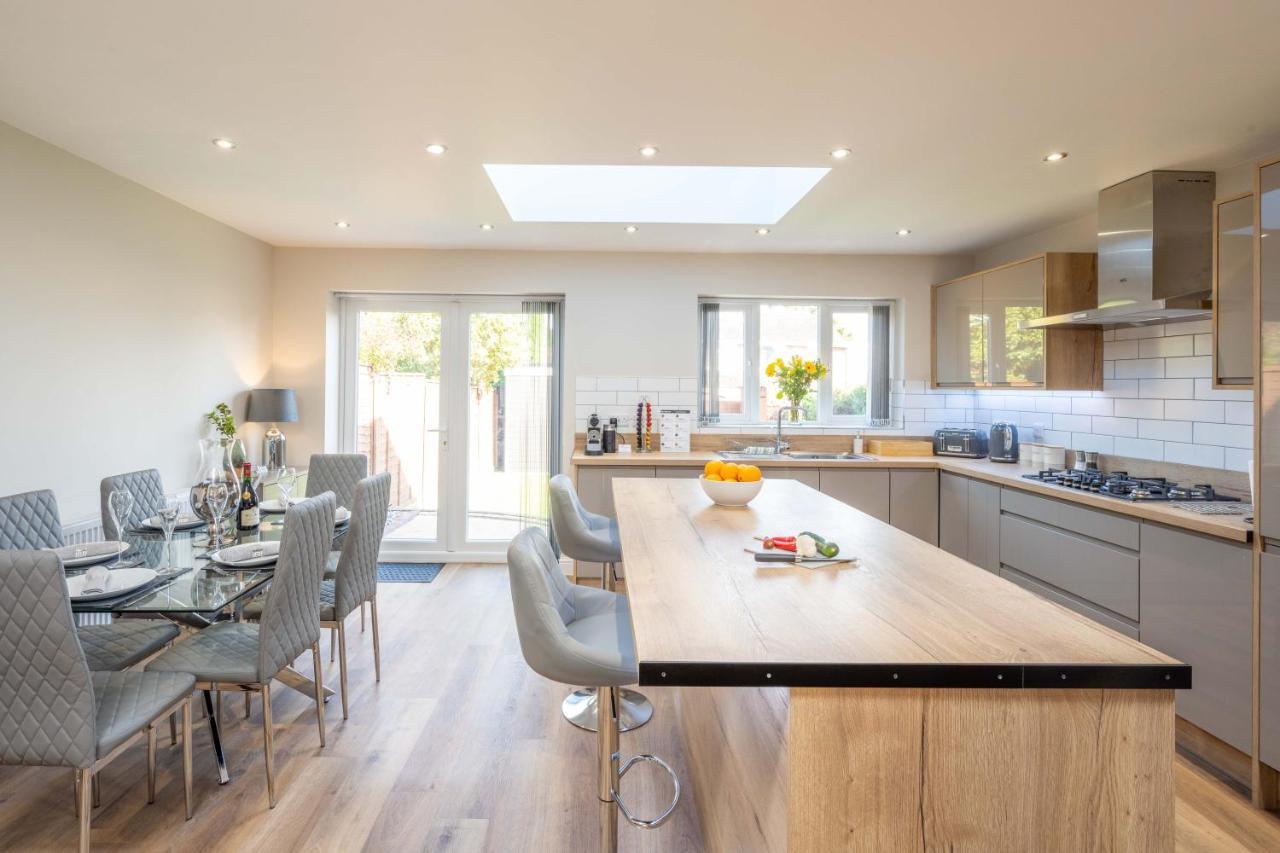 The Oaklands - Luxury Spacious 6-Bed, Near Solihull, Birmingham City, Jlr, Nec, Airport, Resorts World, Hs2 Eksteriør bilde