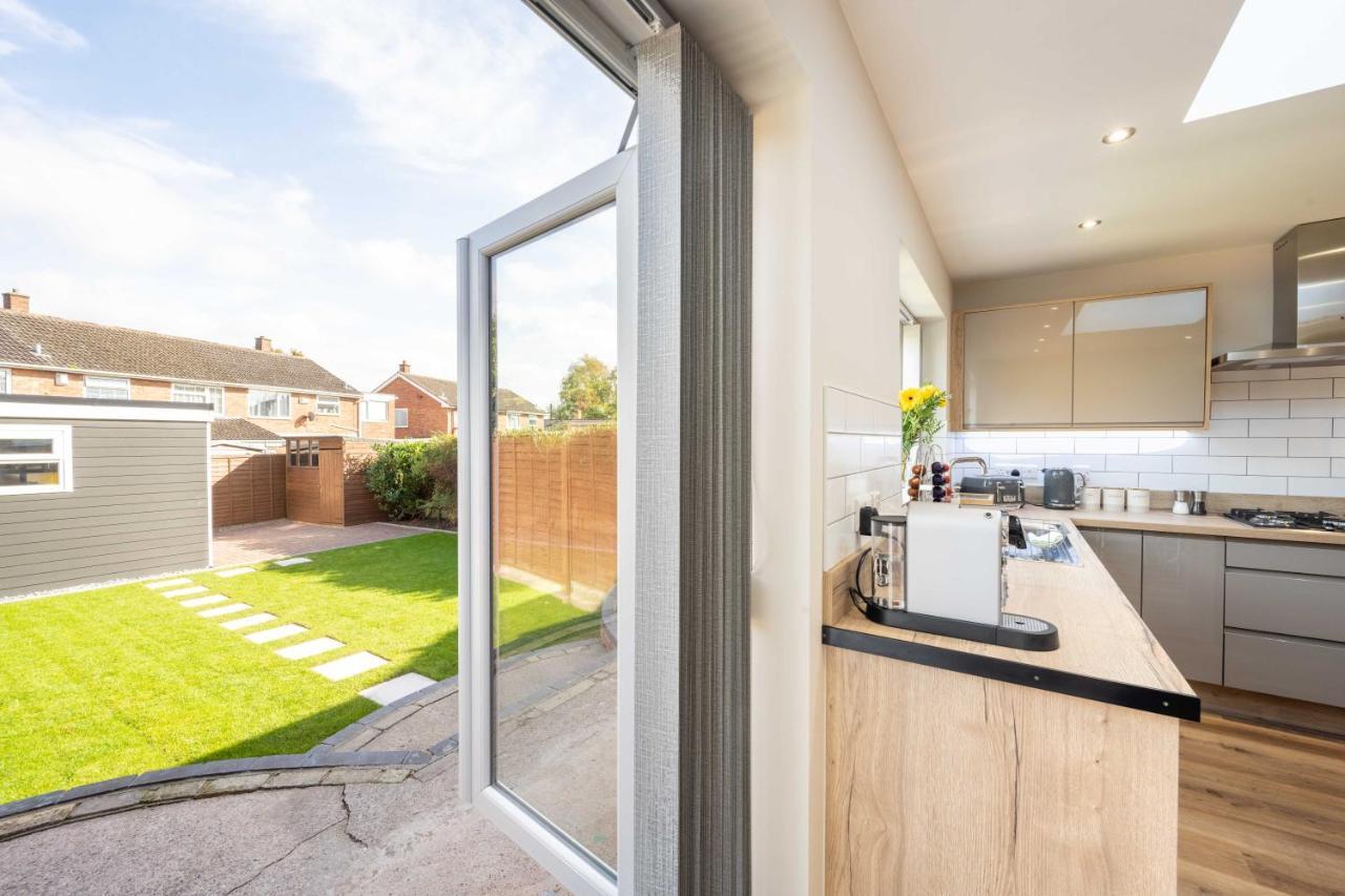 The Oaklands - Luxury Spacious 6-Bed, Near Solihull, Birmingham City, Jlr, Nec, Airport, Resorts World, Hs2 Eksteriør bilde