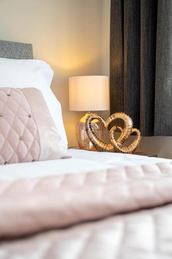 The Oaklands - Luxury Spacious 6-Bed, Near Solihull, Birmingham City, Jlr, Nec, Airport, Resorts World, Hs2 Eksteriør bilde
