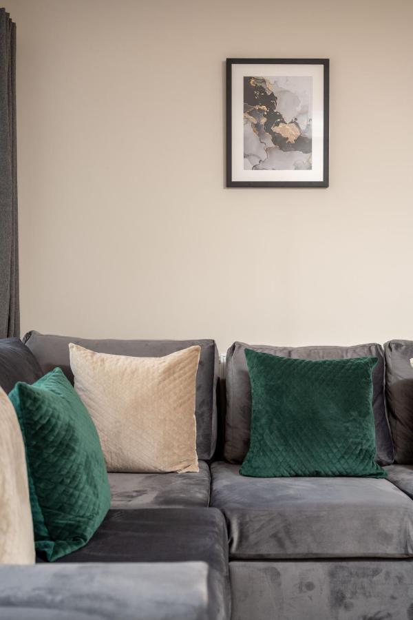The Oaklands - Luxury Spacious 6-Bed, Near Solihull, Birmingham City, Jlr, Nec, Airport, Resorts World, Hs2 Eksteriør bilde