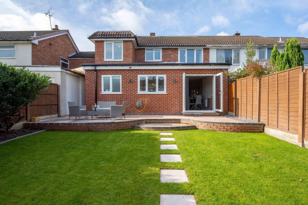 The Oaklands - Luxury Spacious 6-Bed, Near Solihull, Birmingham City, Jlr, Nec, Airport, Resorts World, Hs2 Eksteriør bilde